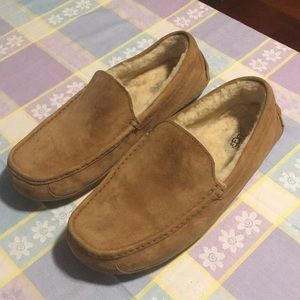 Men’s UGG slippers